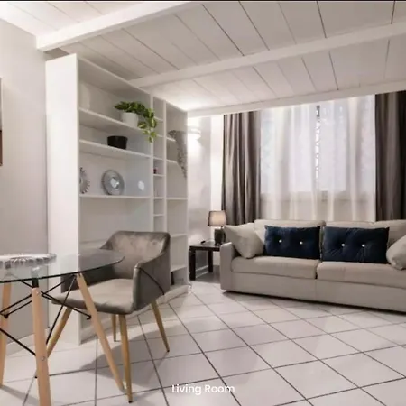 Daisy Apartment *